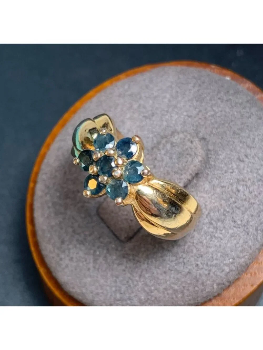 N/A sapphire gold
